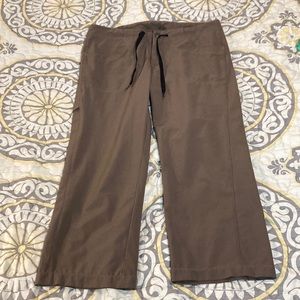 Patagonia Women's All-Out Capris Brown Size 4 Outdoor Hiking Pant lightweight